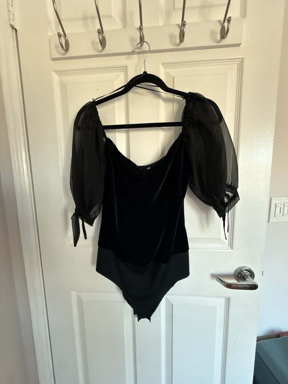 Zara Black Velvet Puff Sleeve Bodysuit Size L